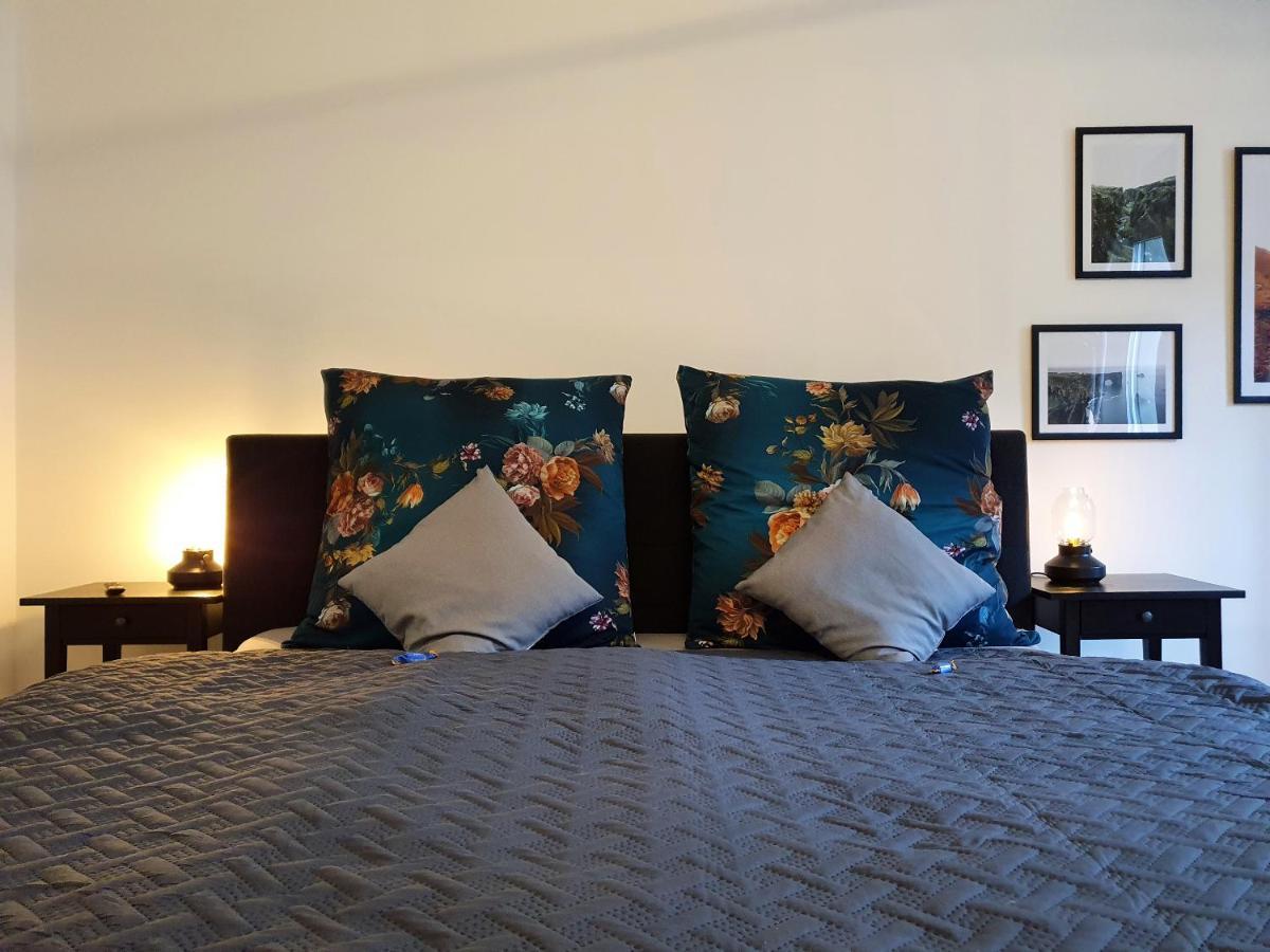 Zentral In Coburg: Exklusive Stadtwohnung - Ideal Fuer Gruppen エクステリア 写真