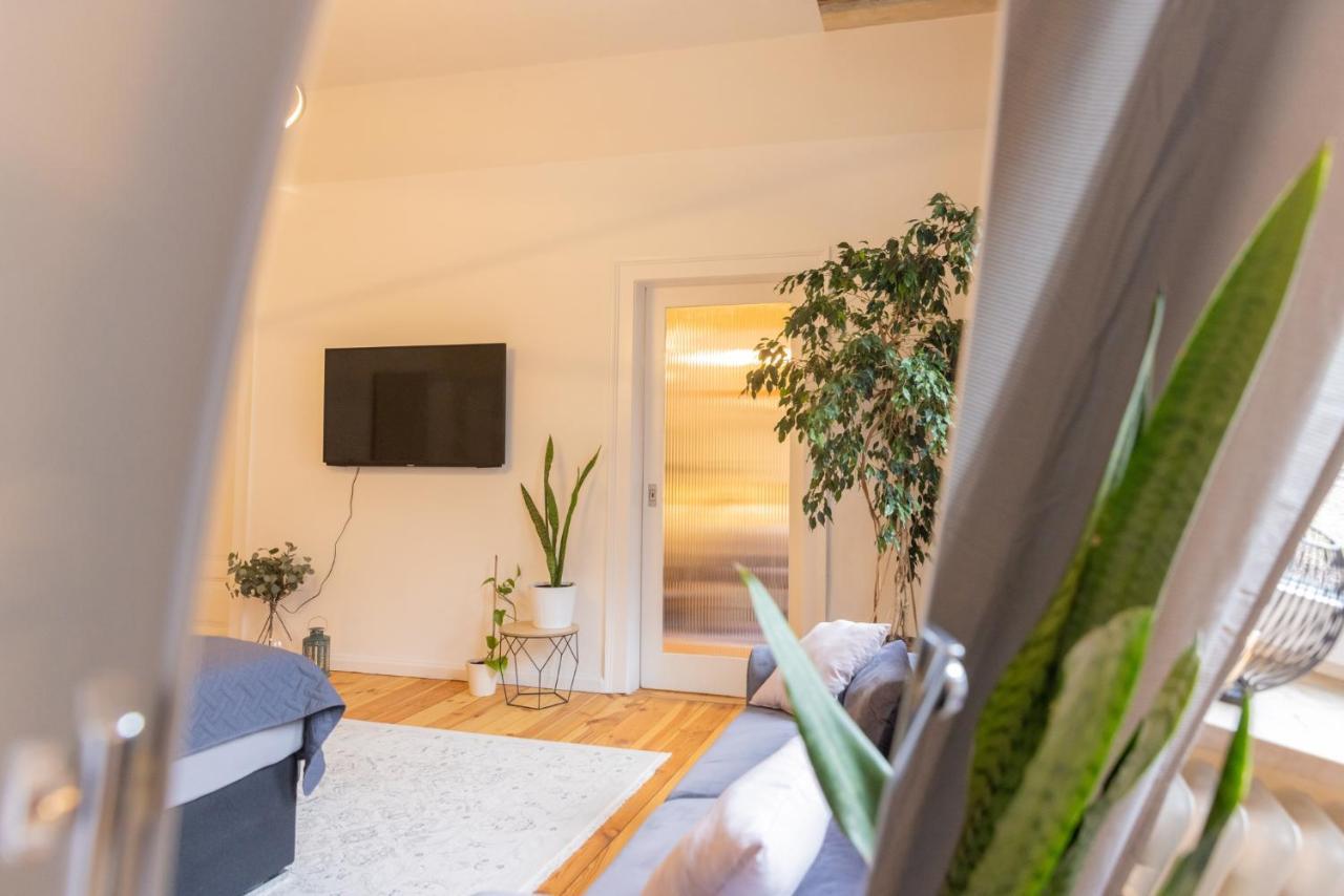 Zentral In Coburg: Exklusive Stadtwohnung - Ideal Fuer Gruppen エクステリア 写真